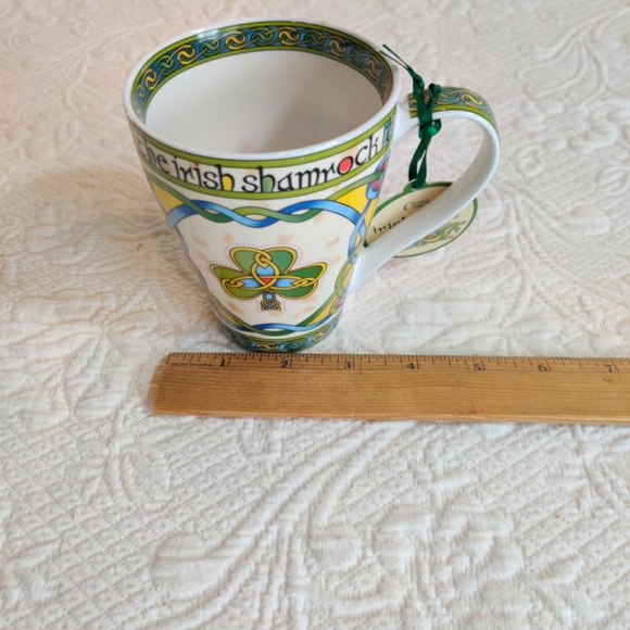 THE IRISH SHAMROCK Clara Irish Weave Bone China Mug Cup 14 oz - Picture 9 of 10